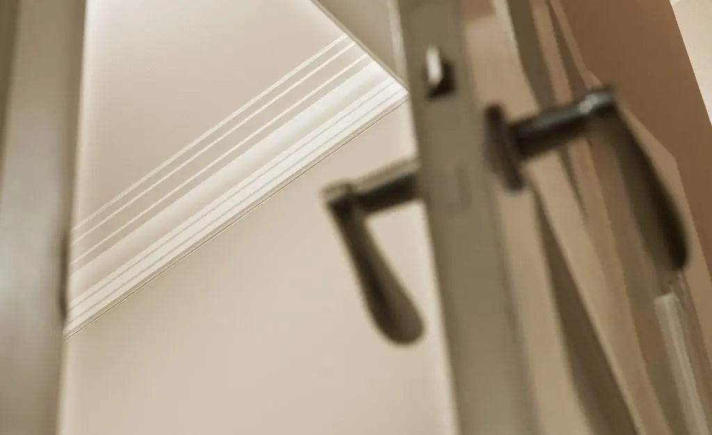 KARENA (WT25) 2M NMC Ceiling Coving on the light room | DecorMania UK